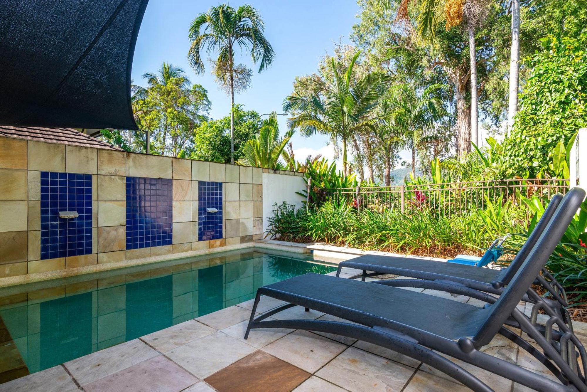 Seascape Holidays At Seascape Temple Port Douglas Exterior photo